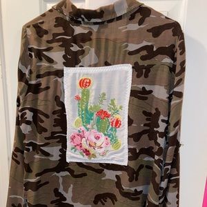 ☆super cute camo long sleeve ☆